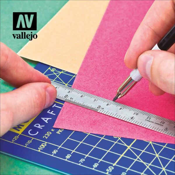 Vallejo    AV Vallejo Tools - 150mm Steel Rule - VALT15003 - 8429551930475