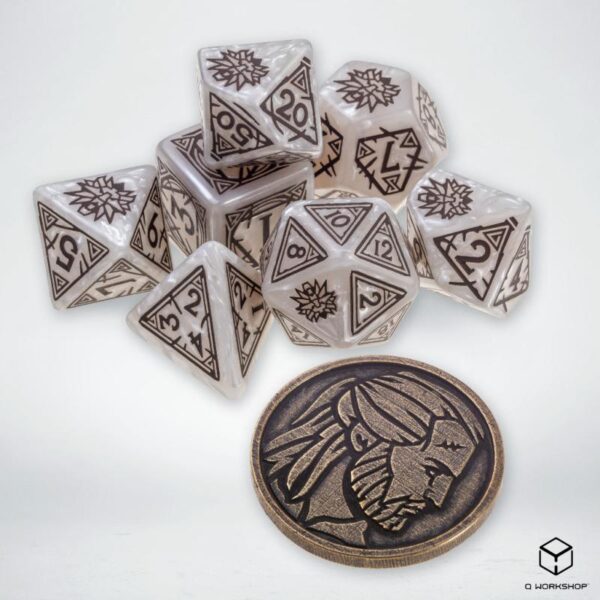 Q-Workshop    The Witcher Dice Set: Geralt - The White Wolf - SWGE3T - 5907699496105